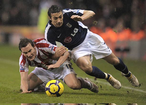 出他们的 出他们的